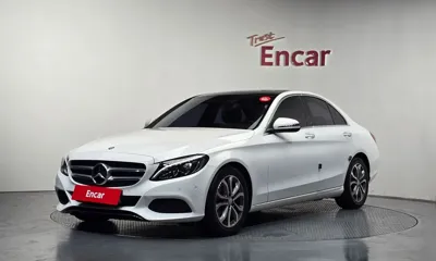 Mercedes-Benz C-Class · 2017 год