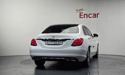 Mercedes-Benz C-Class 2017, 94851 км, за 11661.24 USD