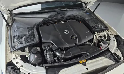 Mercedes-Benz C-Class 2017, 94851 км, за 11655.92 USD - фото 6