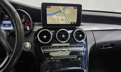 Mercedes-Benz C-Class 2017, 94851 км, за 11655.92 USD - фото 12
