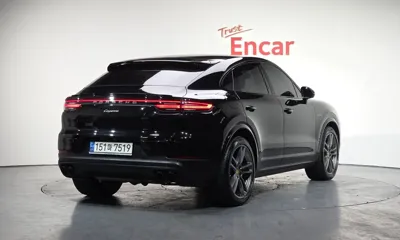 Porsche Cayenne 2023, 57852 км, за 69705.97 USD