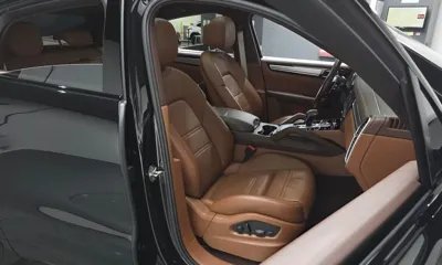 Porsche Cayenne 2023, 57852 км, за 69705.97 USD - фото 10