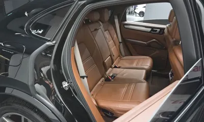 Porsche Cayenne 2023, 57852 км, за 69705.97 USD - фото 11