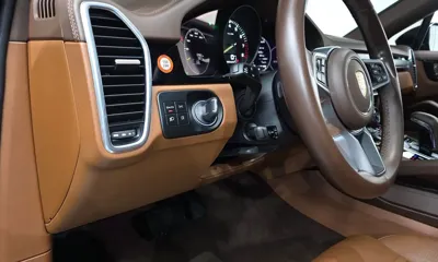 Porsche Cayenne 2023, 57852 км, за 69705.97 USD - фото 13