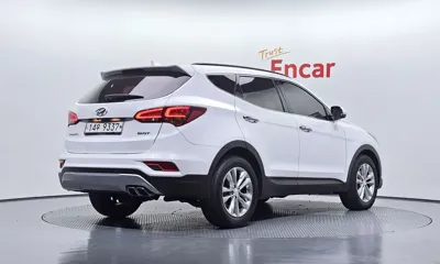 Hyundai Santafe 2017, 106185 км, за 8262.83 USD