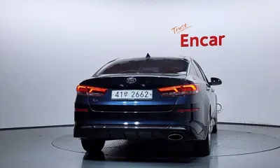 Kia K5 2019, 105688 км, за 8861.76 USD