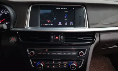 Kia K5 2019, 105688 км, за 8861.76 USD - фото 12
