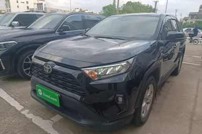 Toyota RAV4 · 2024 год