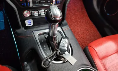 Ford Mustang 2019, 89027 км, за 14529.24 USD - фото 9