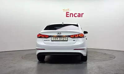 Hyundai Avante 2016, 165879 км, за 6607.2 USD