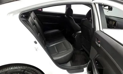 Hyundai Avante 2016, 165879 км, за 6607.2 USD - фото 12