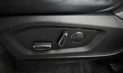 Ford Explorer 2020, 50892 км, за 18051.73 USD - фото 31
