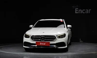 Mercedes-Benz E-Class 2021, 94940 км, за 18905.08 USD