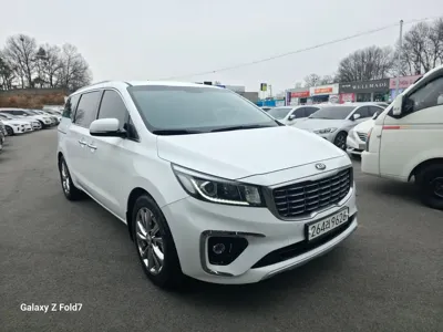 Kia Canival 2020, 103146 км, за 10699.75 USD