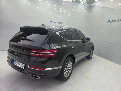 Genesis GV80 2023, 24662 км, за 28849.94 USD