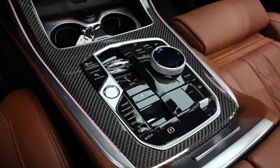 BMW X7 2025, 5630 км, за 102730.74 USD - фото 9