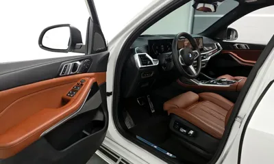 BMW X7 2025, 5630 км, за 102730.74 USD - фото 10