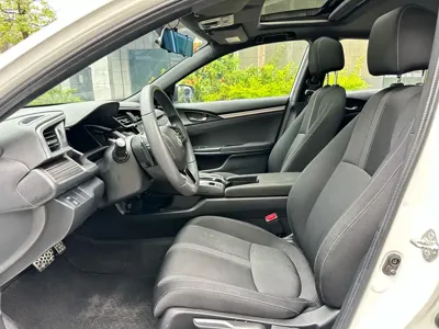 Honda Civic 2021, 28000 км, за 9240.55 USD
