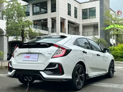 Honda Civic 2021, 28000 км, за 9240.55 USD - фото 9