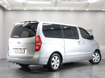 Hyundai Starex 2018, 105204 км, за 12340.82 USD