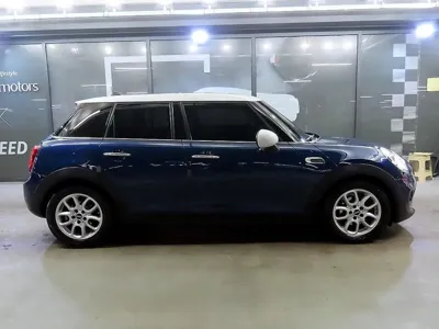 MINI Cooper 2016, 114287 км, за 4558.97 USD