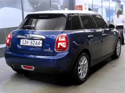 MINI Cooper 2016, 114287 км, за 4558.97 USD