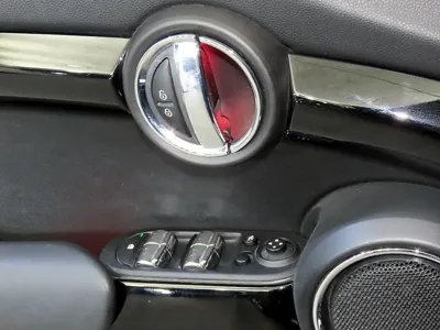 MINI Cooper 2016, 114287 км, за 4558.97 USD - фото 13