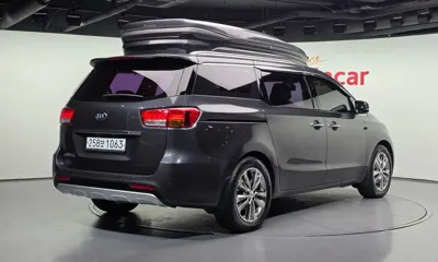 Kia Canival 2018, 152426 км, за 5835.63 USD