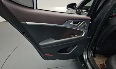Genesis G70 2019, 84091 км, за 12295.09 USD - фото 25