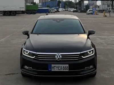 Volkswagen Magotan 2018, 110800 км, за 11594.83 USD