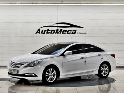 Hyundai Sonata 2012, 163991 км, за 2925.31 USD