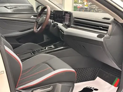 Volkswagen Lamando 2023, 46000 км, за 17677.59 USD - фото 9
