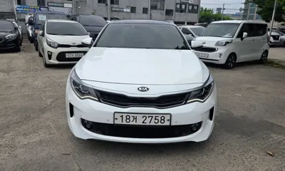 Kia K5 2017, 128982 км, за 7798.35 USD