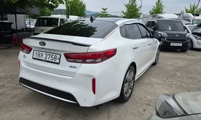 Kia K5 2017, 128982 км, за 7798.35 USD - фото 7