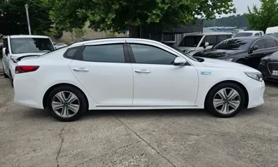 Kia K5 2017, 128982 км, за 7798.35 USD - фото 8