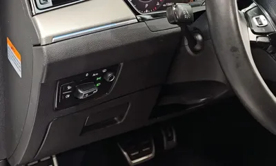 Volkswagen Arteon 2019, 120097 км, за 12703.59 USD - фото 16