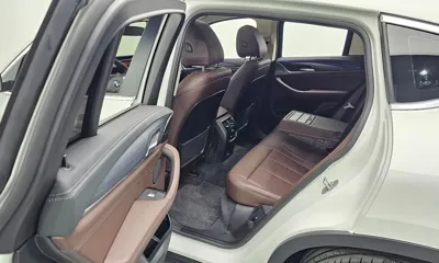 BMW X4 2025, 8768 км, за 43277.17 USD - фото 12