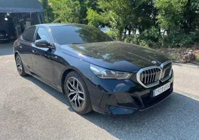 BMW 5-Series 2024, 90330 км, за 5750.3 USD - фото 6