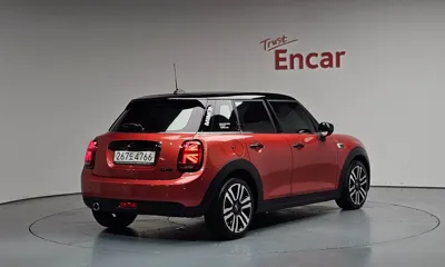 MINI Cooper 2020, 24606 км, за 13778.39 USD