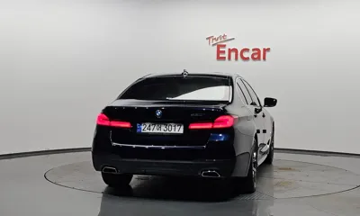 BMW 5-Series 2023, 46415 км, за 31811.11 USD