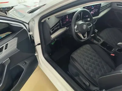 Volkswagen Sagitar 2023, 49800 км, за 12111.56 USD - фото 16