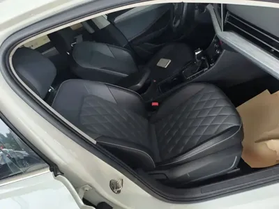 Volkswagen Sagitar 2023, 49800 км, за 12111.56 USD - фото 25