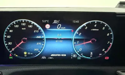 Mercedes-Benz CLA-Class 2023, 61093 км, за 33036.01 USD - фото 8