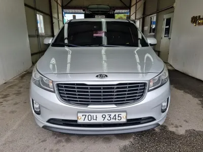 Kia Canival 2015, 176126 км, за 4429.97 USD