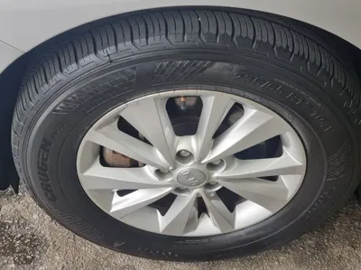 Kia Canival 2015, 176126 км, за 4429.97 USD