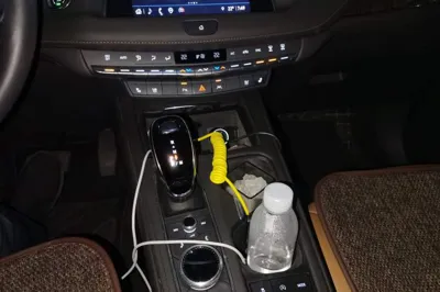 Cadillac XT4 2022, 23900 км, за 20000 USD - фото 14