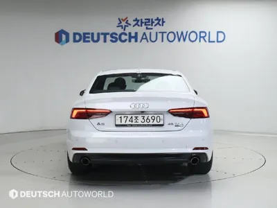 Audi A5 2019, 74919 км, за 14301.5 USD