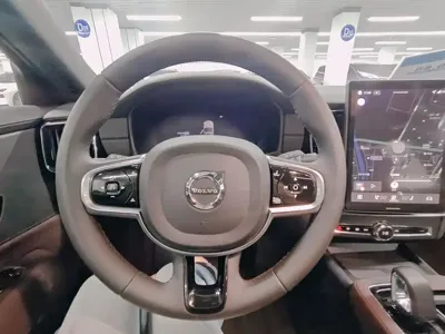 Volvo S90 2026, 4000 км, за 21818.23 USD - фото 6