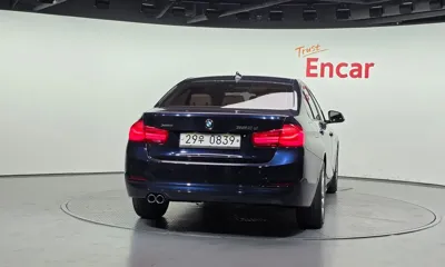 BMW 3-Series 2016, 93546 км, за 8775.92 USD