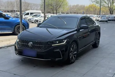 Volkswagen Passat · 2022 год